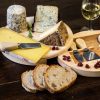 Plateau pivotant et ses 4 fromages d'exception Plateau pivotant et ses 4 fromages d'exception